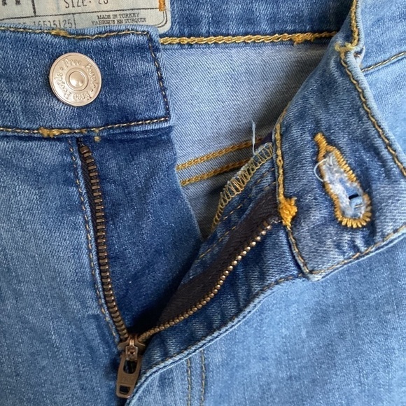 FREE PEOPLE  Busted in Mid Stone Blue Skinny Jeans, Size 25 - Picture 7 of 10